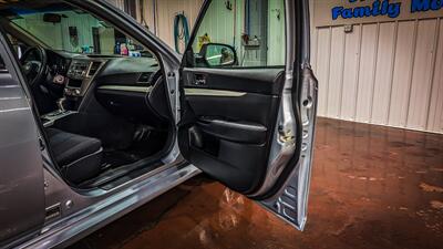 2012 Subaru Legacy 2.5i   - Photo 14 - Butler, PA 16001