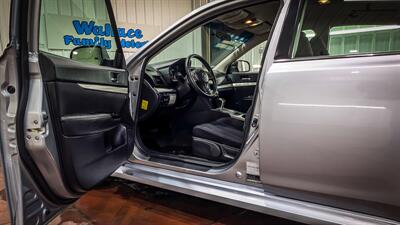 2012 Subaru Legacy 2.5i   - Photo 10 - Butler, PA 16001