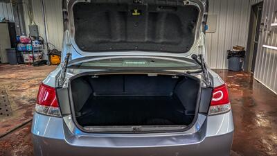 2012 Subaru Legacy 2.5i   - Photo 18 - Butler, PA 16001