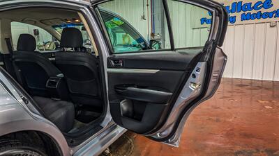 2012 Subaru Legacy 2.5i   - Photo 16 - Butler, PA 16001