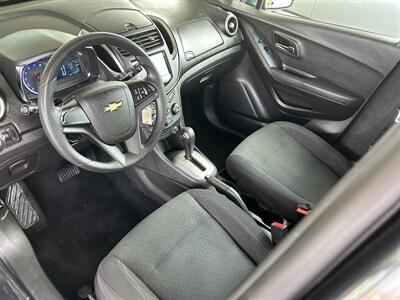 2016 Chevrolet Trax LS   - Photo 8 - Butler, PA 16001