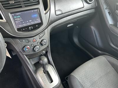 2016 Chevrolet Trax LS   - Photo 11 - Butler, PA 16001