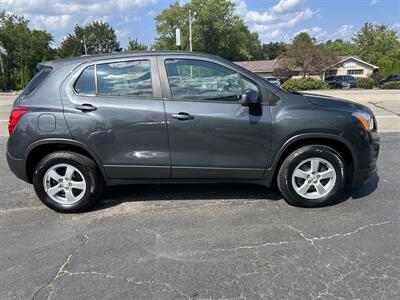 2016 Chevrolet Trax LS   - Photo 4 - Butler, PA 16001