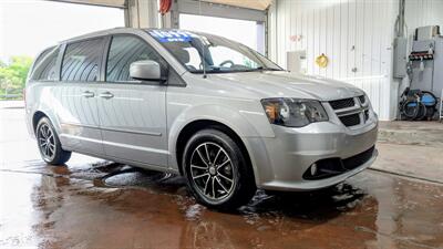 2015 Dodge Grand Caravan R/T   - Photo 6 - Butler, PA 16001