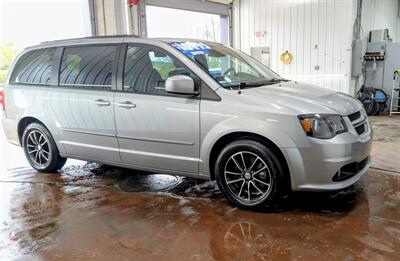 2015 Dodge Grand Caravan R/T   - Photo 5 - Butler, PA 16001