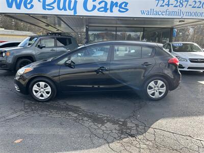2016 Kia Forte5 LX   - Photo 1 - Butler, PA 16001
