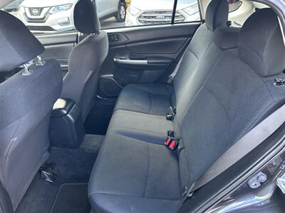 2016 Subaru Impreza 2.0i   - Photo 12 - Butler, PA 16001
