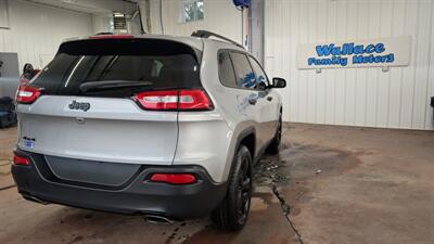 2016 Jeep Cherokee Sport Altitude   - Photo 4 - Butler, PA 16001