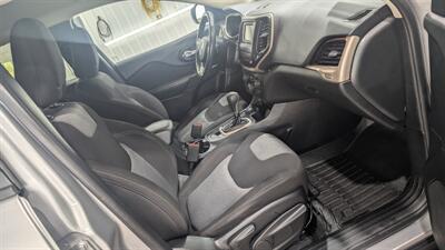 2016 Jeep Cherokee Sport Altitude   - Photo 16 - Butler, PA 16001