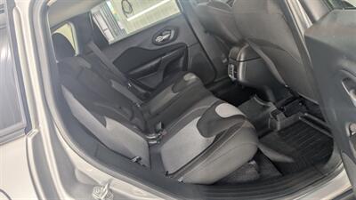 2016 Jeep Cherokee Sport Altitude   - Photo 18 - Butler, PA 16001