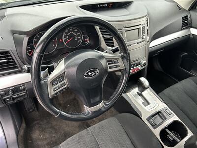 2014 Subaru Legacy 2.5i Premium   - Photo 9 - Butler, PA 16001