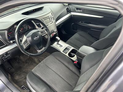 2014 Subaru Legacy 2.5i Premium   - Photo 8 - Butler, PA 16001