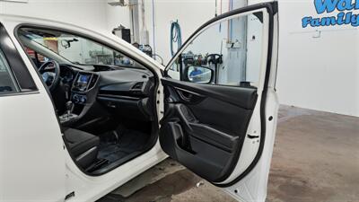 2017 Subaru Impreza 2.0i   - Photo 14 - Butler, PA 16001
