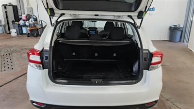2017 Subaru Impreza 2.0i   - Photo 17 - Butler, PA 16001