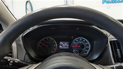 2017 Subaru Impreza 2.0i   - Photo 18 - Butler, PA 16001