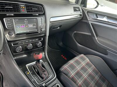 2017 Volkswagen Golf GTI S   - Photo 10 - Butler, PA 16001