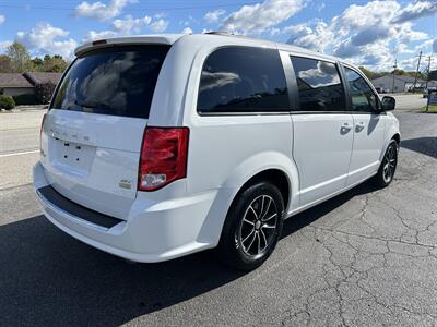 2019 Dodge Grand Caravan GT   - Photo 5 - Butler, PA 16001