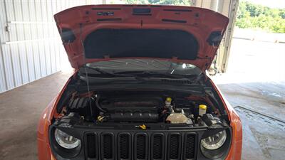 2015 Jeep Renegade Latitude   - Photo 9 - Butler, PA 16001