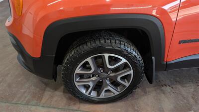 2015 Jeep Renegade Latitude   - Photo 8 - Butler, PA 16001