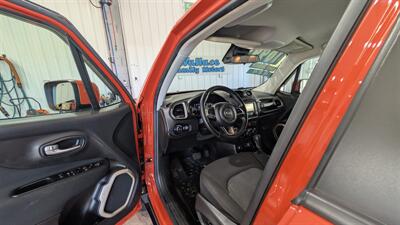 2015 Jeep Renegade Latitude   - Photo 20 - Butler, PA 16001