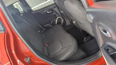 2015 Jeep Renegade Latitude   - Photo 17 - Butler, PA 16001