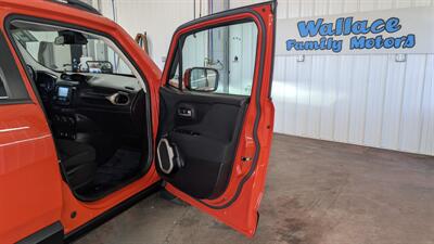 2015 Jeep Renegade Latitude   - Photo 14 - Butler, PA 16001