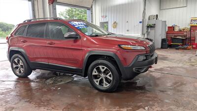 2016 Jeep Cherokee Trailhawk   - Photo 5 - Butler, PA 16001