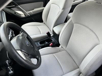 2014 Subaru Forester 2.5i   - Photo 10 - Butler, PA 16001