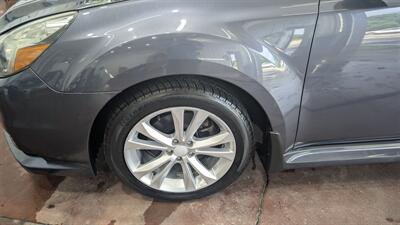 2014 Subaru Legacy 2.5i   - Photo 8 - Butler, PA 16001