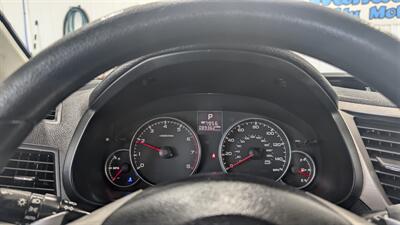 2014 Subaru Legacy 2.5i   - Photo 19 - Butler, PA 16001