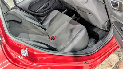 2016 Ford Fiesta SE   - Photo 17 - Butler, PA 16001