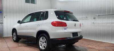 2012 Volkswagen Tiguan S 4Motion   - Photo 3 - Butler, PA 16001
