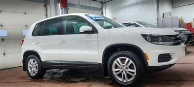2012 Volkswagen Tiguan S 4Motion   - Photo 5 - Butler, PA 16001