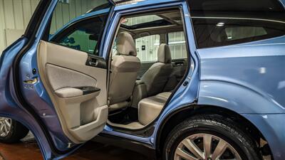 2011 Subaru Forester 2.5X Premium   - Photo 12 - Butler, PA 16001