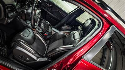 2019 Jeep Cherokee Altitude   - Photo 11 - Butler, PA 16001
