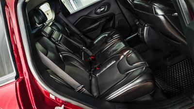 2019 Jeep Cherokee Altitude   - Photo 17 - Butler, PA 16001