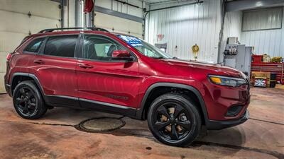 2019 Jeep Cherokee Altitude   - Photo 5 - Butler, PA 16001