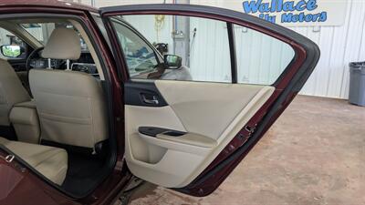 2014 Honda Accord LX   - Photo 16 - Butler, PA 16001
