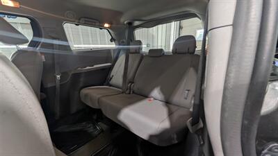 2016 Toyota Sienna XLE 7-Passenger   - Photo 13 - Butler, PA 16001