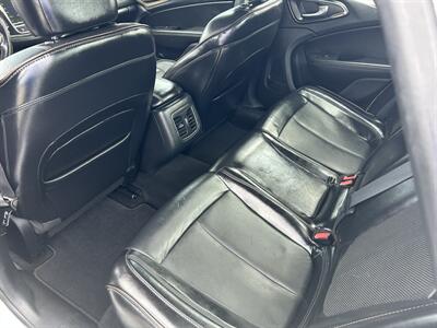2016 Chrysler 200 C  AWD - Photo 12 - Butler, PA 16001