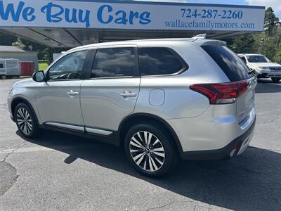 2020 Mitsubishi Outlander ES   - Photo 3 - Butler, PA 16001