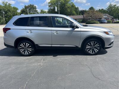2020 Mitsubishi Outlander ES   - Photo 4 - Butler, PA 16001