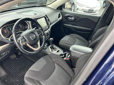 2016 Jeep Cherokee Latitude   - Photo 8 - Butler, PA 16001