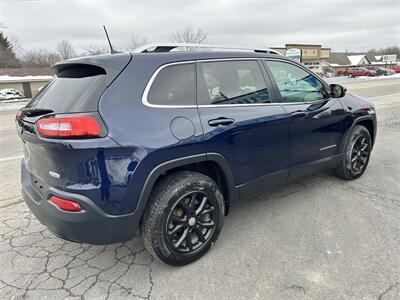2016 Jeep Cherokee Latitude   - Photo 5 - Butler, PA 16001