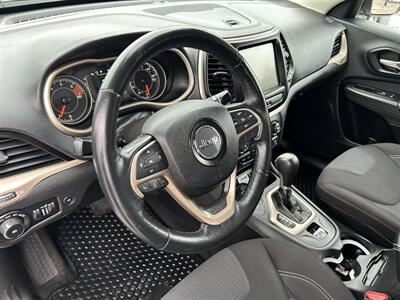 2016 Jeep Cherokee Latitude   - Photo 9 - Butler, PA 16001