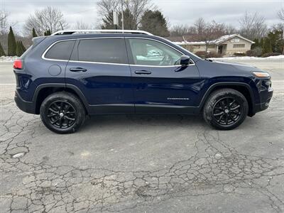 2016 Jeep Cherokee Latitude   - Photo 4 - Butler, PA 16001