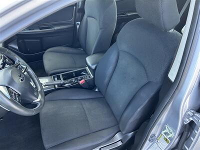 2012 Subaru Impreza 2.0i Premium   - Photo 11 - Butler, PA 16001