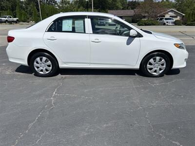 2010 Toyota Corolla LE   - Photo 4 - Butler, PA 16001