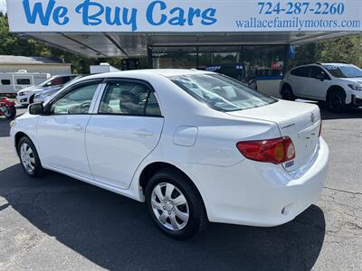 2010 Toyota Corolla LE   - Photo 2 - Butler, PA 16001