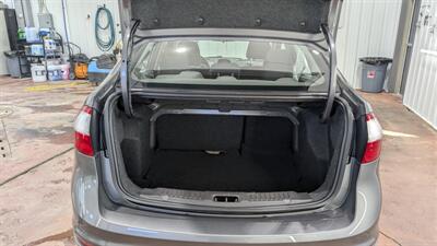 2014 Ford Fiesta SE   - Photo 18 - Butler, PA 16001
